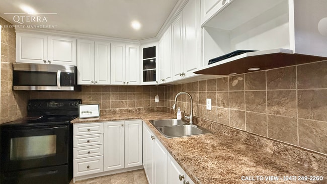 50 Darras Crt in Brampton, ON - Building Photo - Building Photo