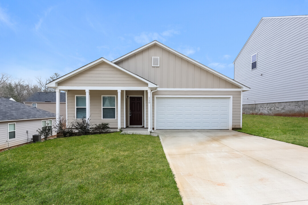 110 Enchanted Walk in Pickens, SC - Building Photo