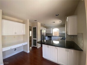 10890 Dornoch Castle St in Las Vegas, NV - Building Photo - Building Photo
