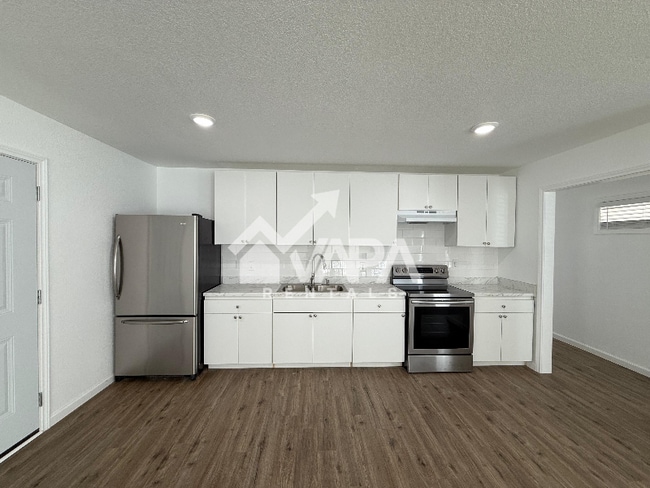 143 Huxley Dr in San Antonio, TX - Foto de edificio - Building Photo