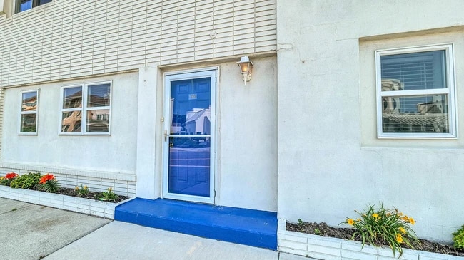 5800 Boardwalk, Unit 100 in Ventnor City, NJ - Building Photo - Building Photo