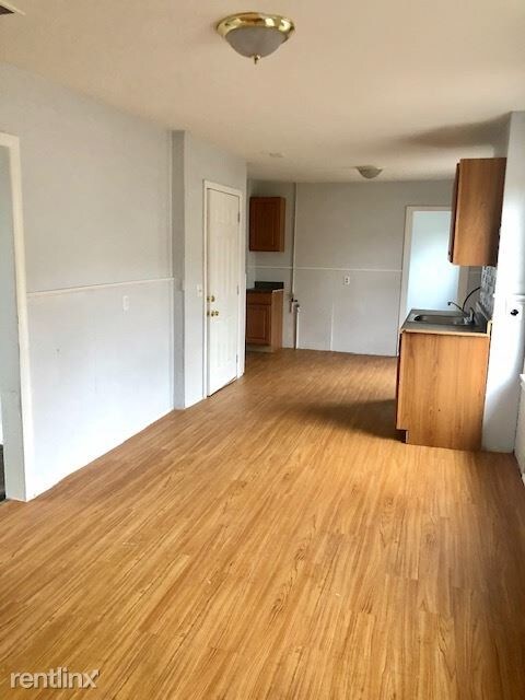 109 Chapel St-Unit -Unit 2R in New Haven, CT - Building Photo