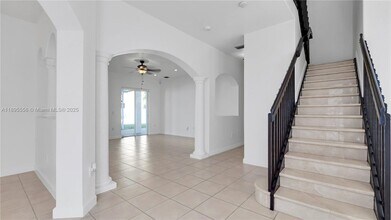 17994 NW 87th Pl in Hialeah, FL - Building Photo - Building Photo