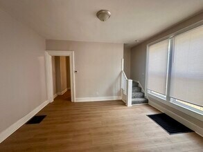 323 N Gladstone Ave in Indianapolis, IN - Building Photo - Building Photo