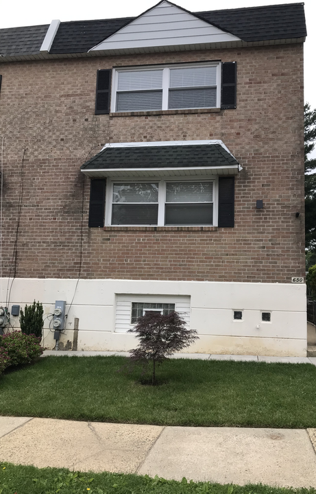 650 Parlin St, Unit 2 in Philadelphia, PA - Building Photo