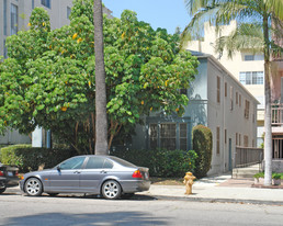 127-129 N Doheny Dr Apartments