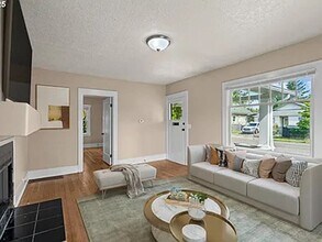 8316 SE Raymond Ct in Portland, OR - Building Photo - Building Photo