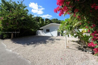 23 Susan St in Key Largo, FL - Building Photo - Building Photo