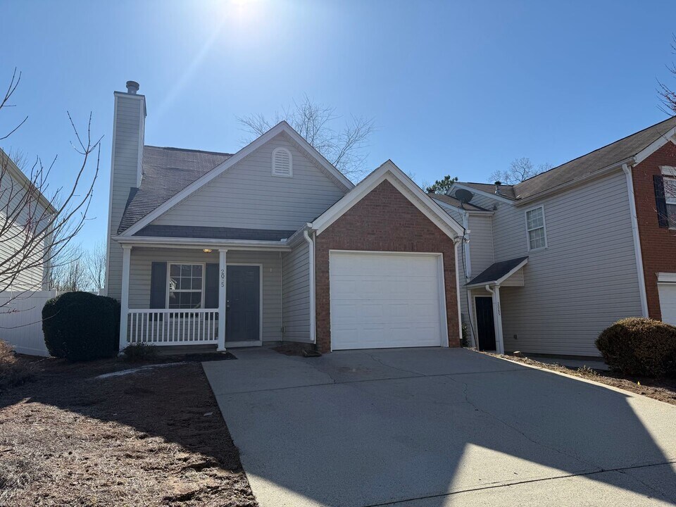 2055 Keenland Ct in Cumming, GA - Building Photo