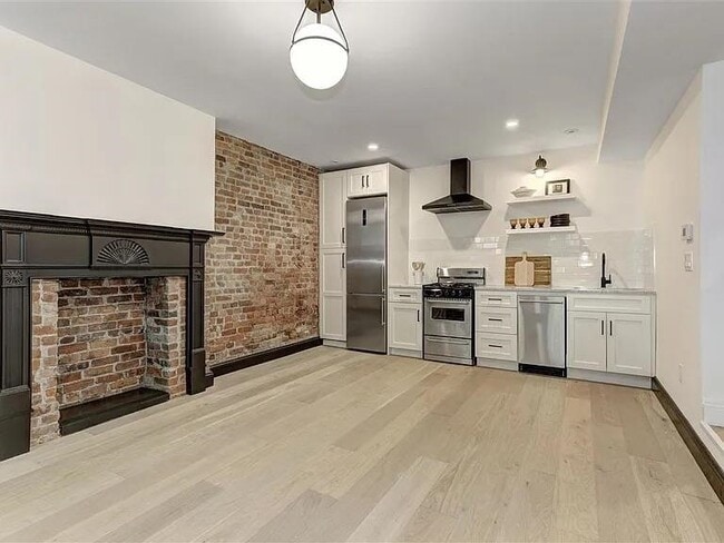 633 Jersey Ave in Jersey City, NJ - Building Photo - Building Photo