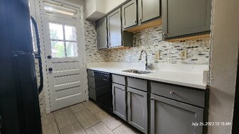 1020 Sanford Ave in St. Louis, MO - Building Photo