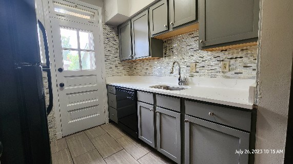 1020 Sanford Ave in St. Louis, MO - Foto de edificio