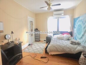 67 Hillside St-Unit -1 in Boston, MA - Building Photo - Building Photo