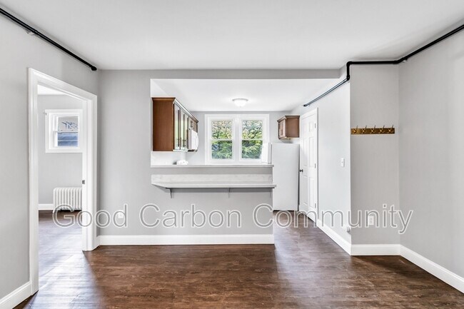 618 Elmwood Ave in Buffalo, NY - Building Photo - Building Photo