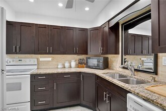 1189 6th Ln N in Naples, FL - Building Photo - Building Photo