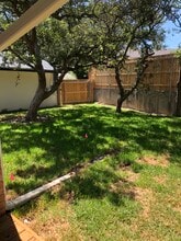 8241 Forest Ridge Dr in Woodway, TX - Building Photo - Building Photo