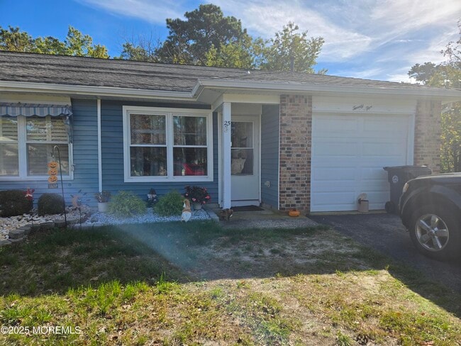 25 Mariner Pl