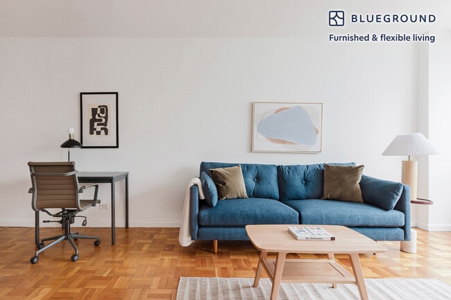 420 E 80th St in New York, NY - Foto de edificio - Building Photo