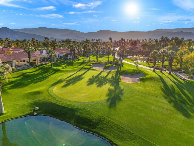 704 Mission Creek Dr in Palm Desert, CA - Building Photo - Building Photo