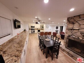 335 S California St in Orange, CA - Building Photo - Building Photo