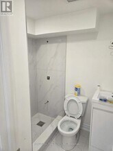 52 Inniswood Dr in Toronto, ON - Building Photo - Building Photo