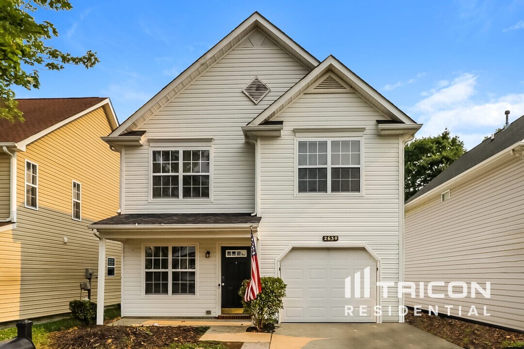 2630 Rozzelles Landing Dr in Charlotte, NC - Building Photo