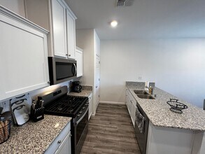 444 Autumn Breeze Cir in Reno, NV - Building Photo - Building Photo