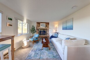 2549 Mason St in Seaside, OR - Building Photo