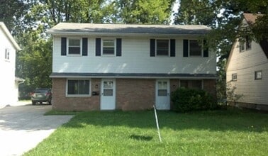 1245 Overbrook Dr in Kent, OH - Building Photo - Building Photo