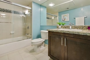 Legado Encino Apartments