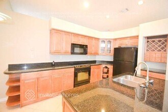 2333 NW 195th Ave in Pembroke Pines, FL - Building Photo - Building Photo