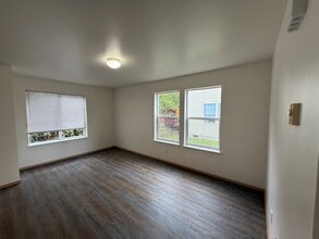1838 Valencia St in Bellingham, WA - Building Photo - Building Photo