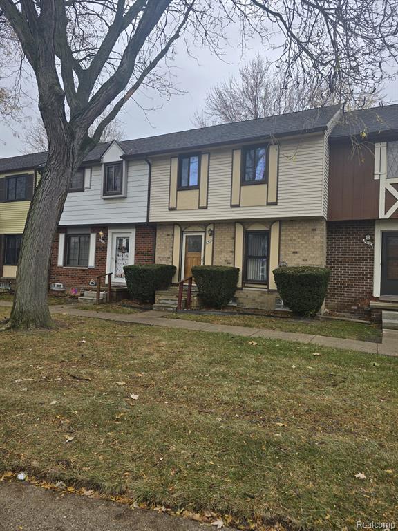 8410 Hickory Dr in Sterling Heights, MI - Building Photo - Building Photo