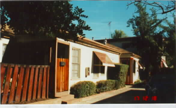 Troost Garden in Studio City, CA - Building Photo - Building Photo