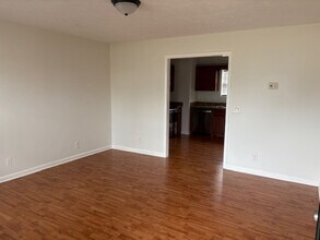 122 Stonefield Cir in Shelbyville, TN - Building Photo - Building Photo