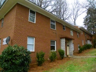 1043-1045 W Bank St in Winston-Salem, NC - Building Photo