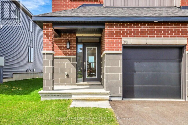 71 Esban Dr in Ottawa, ON - Building Photo - Building Photo