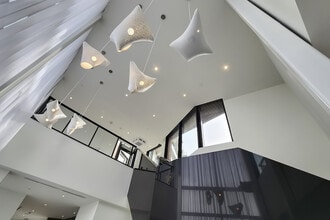 2 David Eyer Rd in Richmond Hill, ON - Building Photo - Building Photo