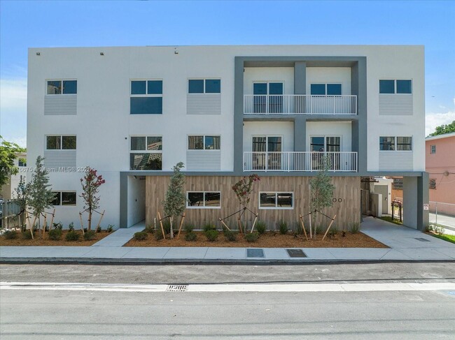property at 420 SW 7th Ave