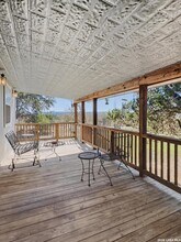 230 FM1283 in Pipe Creek, TX - Foto de edificio - Building Photo