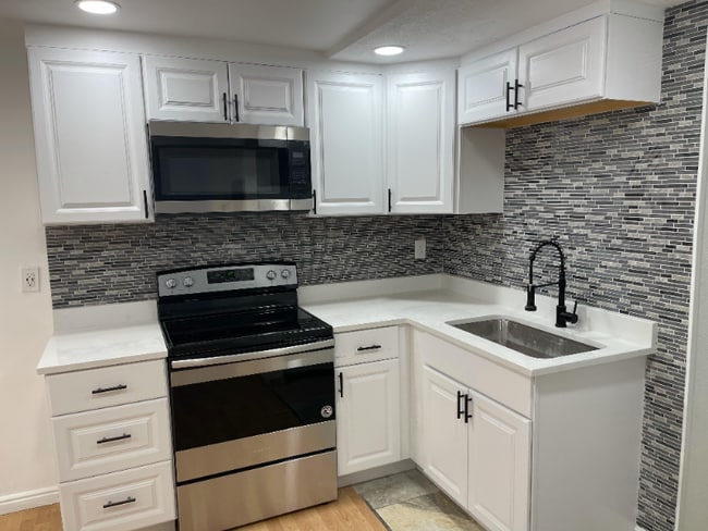 1041 Cobalt Ln in Sandy, UT - Building Photo - Building Photo