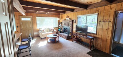 573 Seneca Dr in South Lake Tahoe, CA - Building Photo - Building Photo