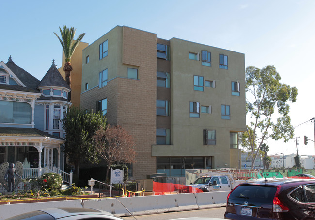 Colorado Court in Santa Monica, CA - Building Photo - Building Photo