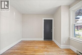 1107 Pelissier St in Windsor, ON - Building Photo - Building Photo