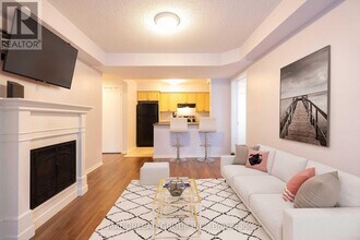 2275 Bur Oak Ave in Markham, ON - Building Photo - Building Photo