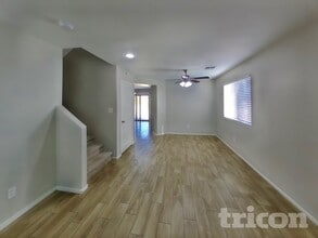 3513 S 89th Ave in Tolleson, AZ - Foto de edificio - Building Photo