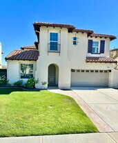 1976 Lakota St in Simi Valley, CA - Building Photo