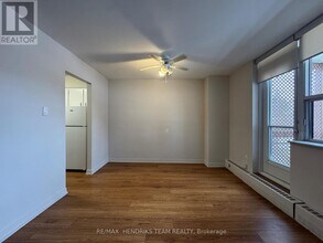 156 Fitch St in Welland, ON - Building Photo - Building Photo