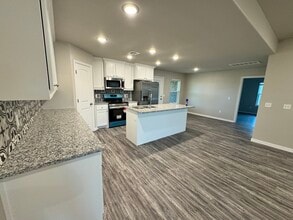 3609 Gallant Fox Ave in Durant, OK - Building Photo - Building Photo