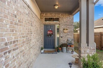 504 Cinnamon Teal Ln in Leander, TX - Building Photo - Building Photo